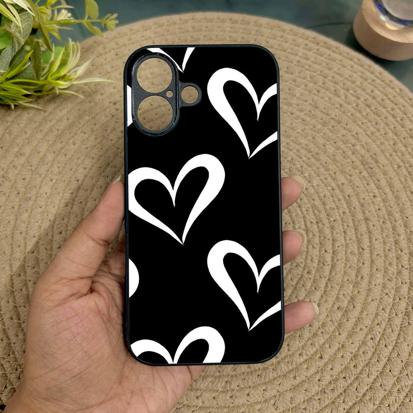 InkHeart Glossy Metal Back Case for Apple Iphone 16