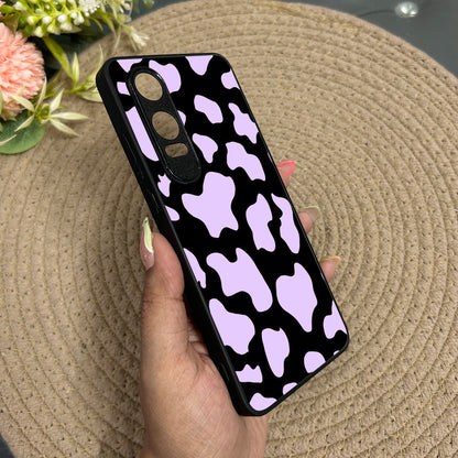 Lavender Cow Print Glossy Metal Back Case for Oneplus Nord CE 4 Lite (5G)
